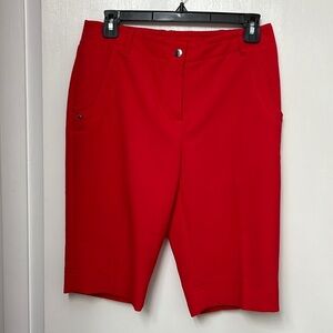 Annika Cutter & Buck Women’s Red Golf Shorts  with silver buttons Size 2